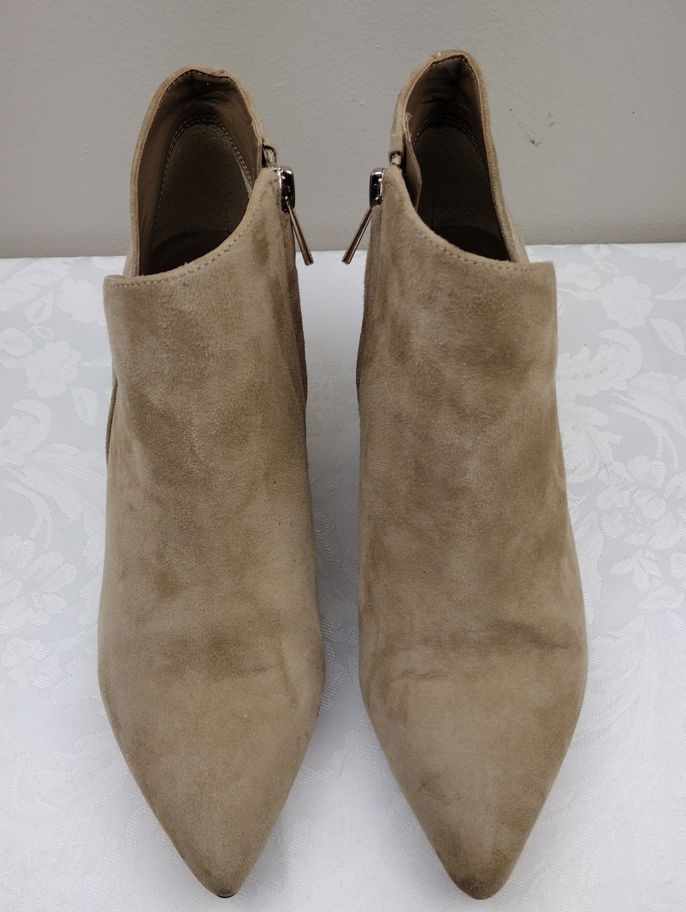 Sam Edelman Kadison Taupe Suede Leather V Cutout Point Toe Kitten Heel Bootie - Picture 3 of 16